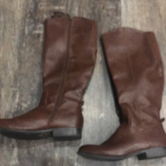 Universal Thread Brown Riding Boots - Picture 4 of 6